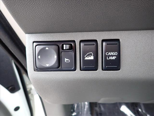 Used 2019 Nissan Frontier SV image 13