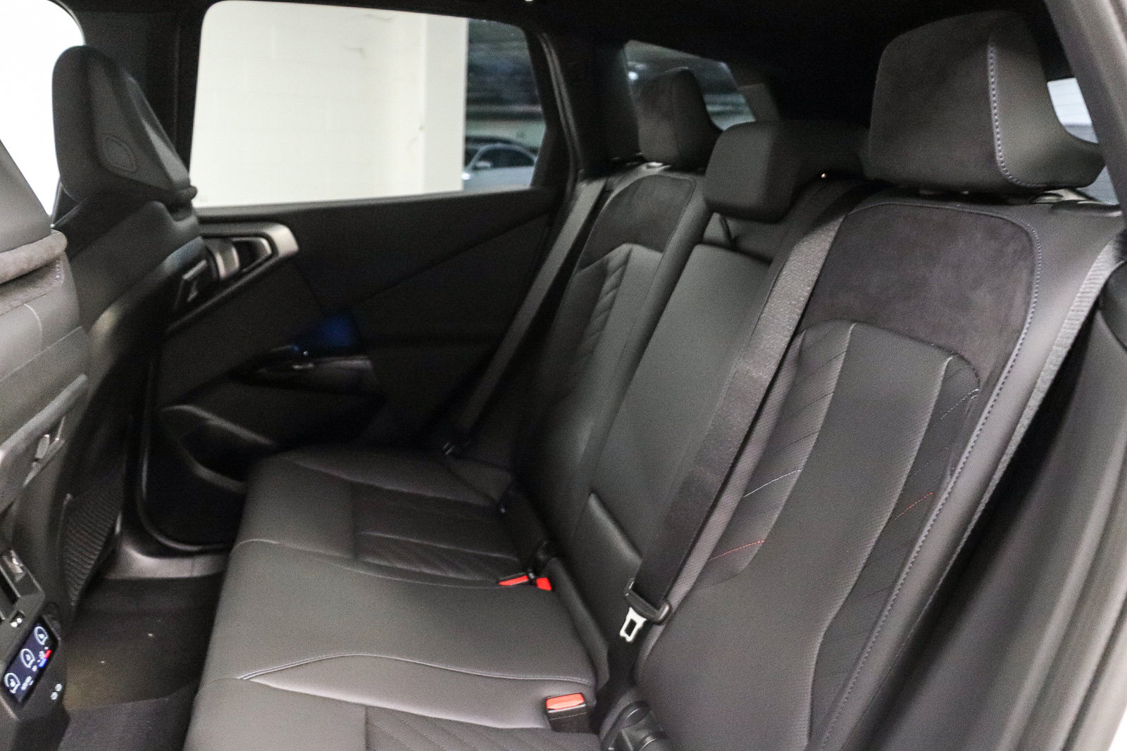 New 2026 BMW X3 M50 w/ Premium Package AWD/4WD image 18