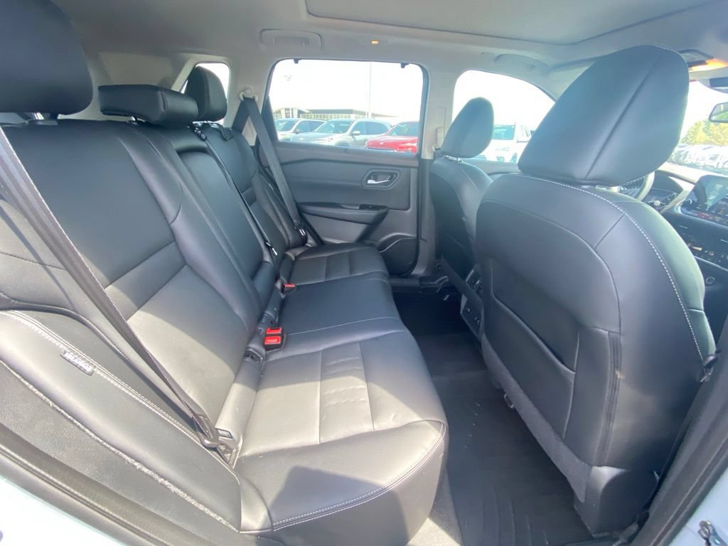Used 2022 Nissan Rogue SL w/ SL Premium Package FWD image 29