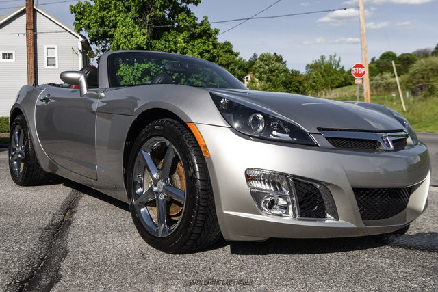 Used 2008 Saturn Sky Red Line RWD image 12