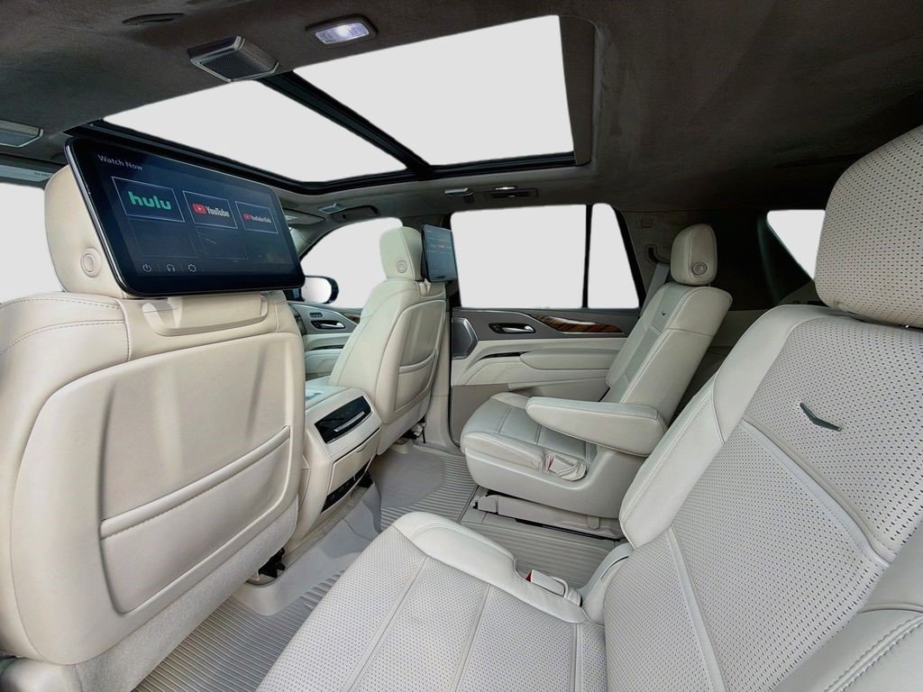 Certified 2023 Cadillac Escalade Sport Platinum w/ LPO, Floor Liner Package AWD/4WD image 27