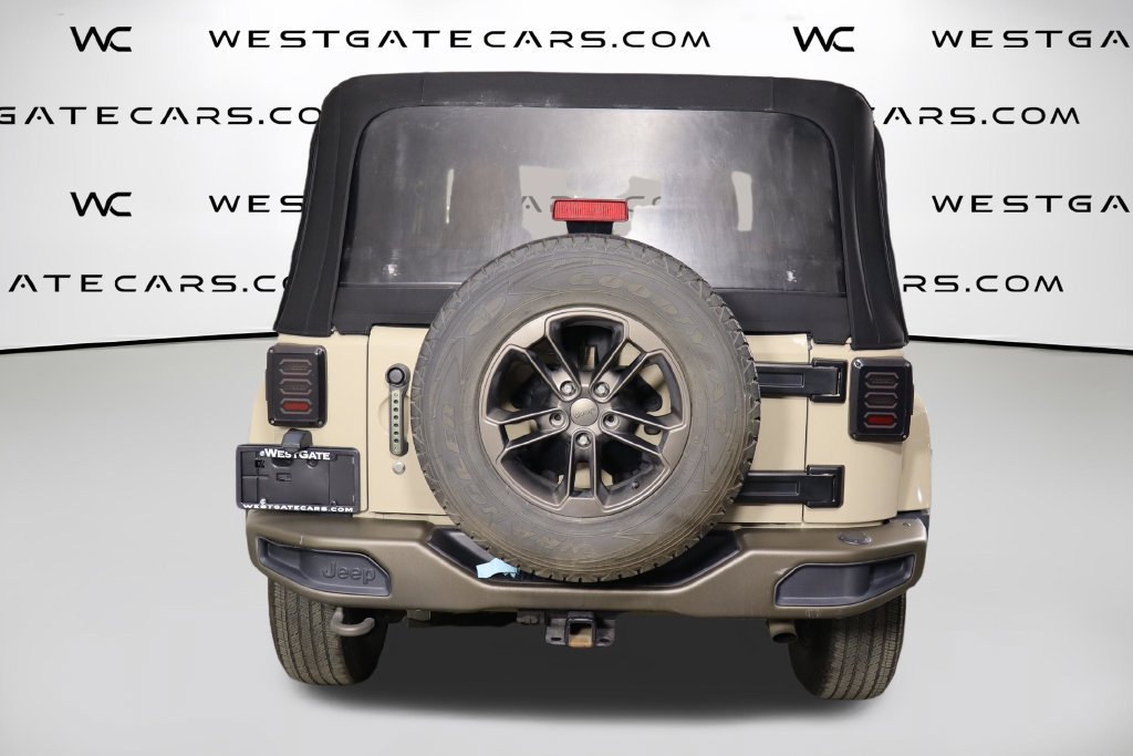 Used 2016 Jeep Wrangler Sahara AWD/4WD image 4