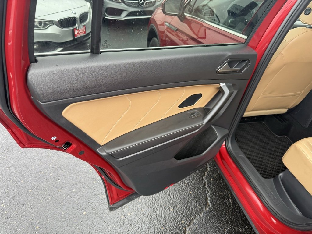 Used 2022 Volkswagen Tiguan SE image 12