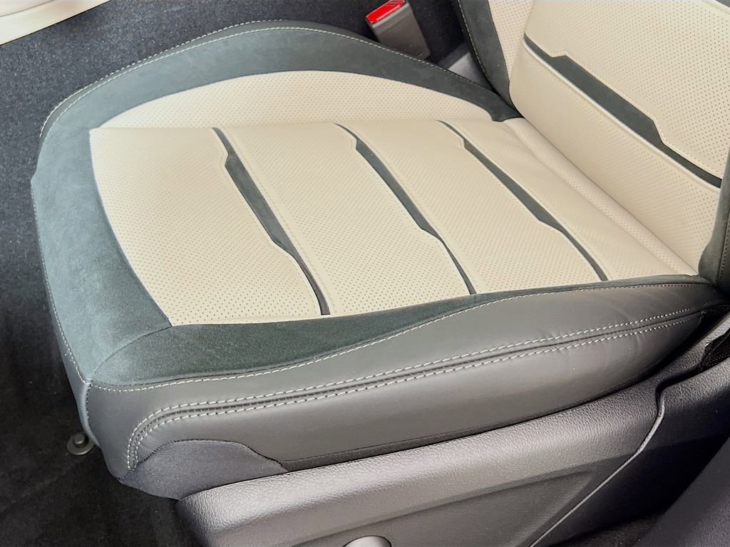 Used 2025 Mercedes-Benz GLE 53 AMG 4MATIC Coupe image 22