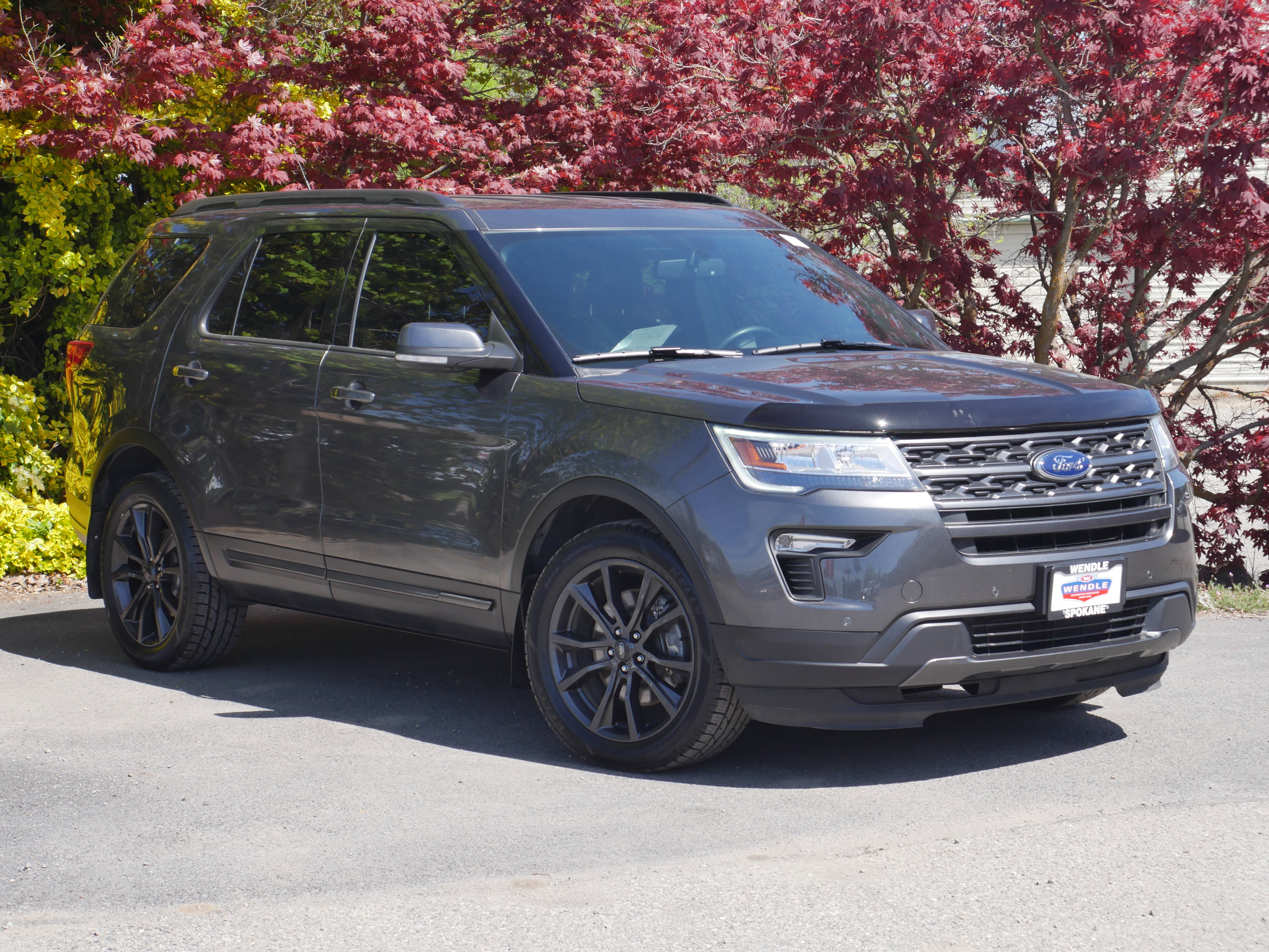 Used 2018 Ford Explorer XLT w/ Equipment Group 202A AWD/4WD image 29