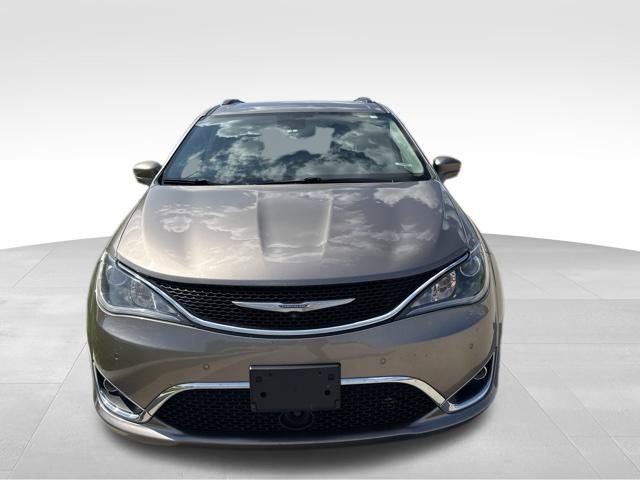 Used 2018 Chrysler Pacifica Touring-L Plus FWD image 8