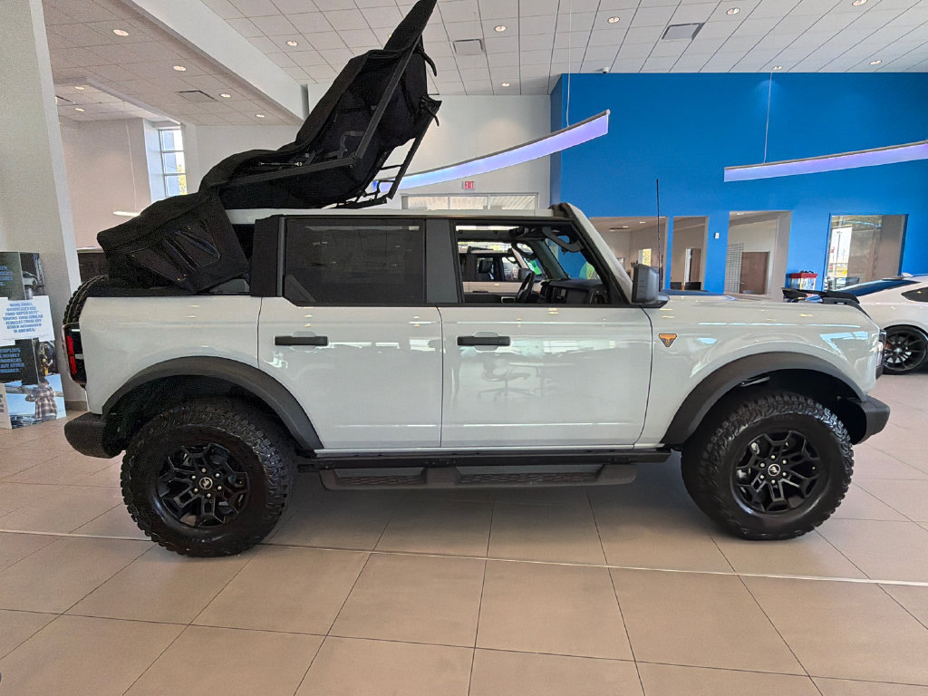 New 2026 Ford Bronco Badlands AWD/4WD image 8