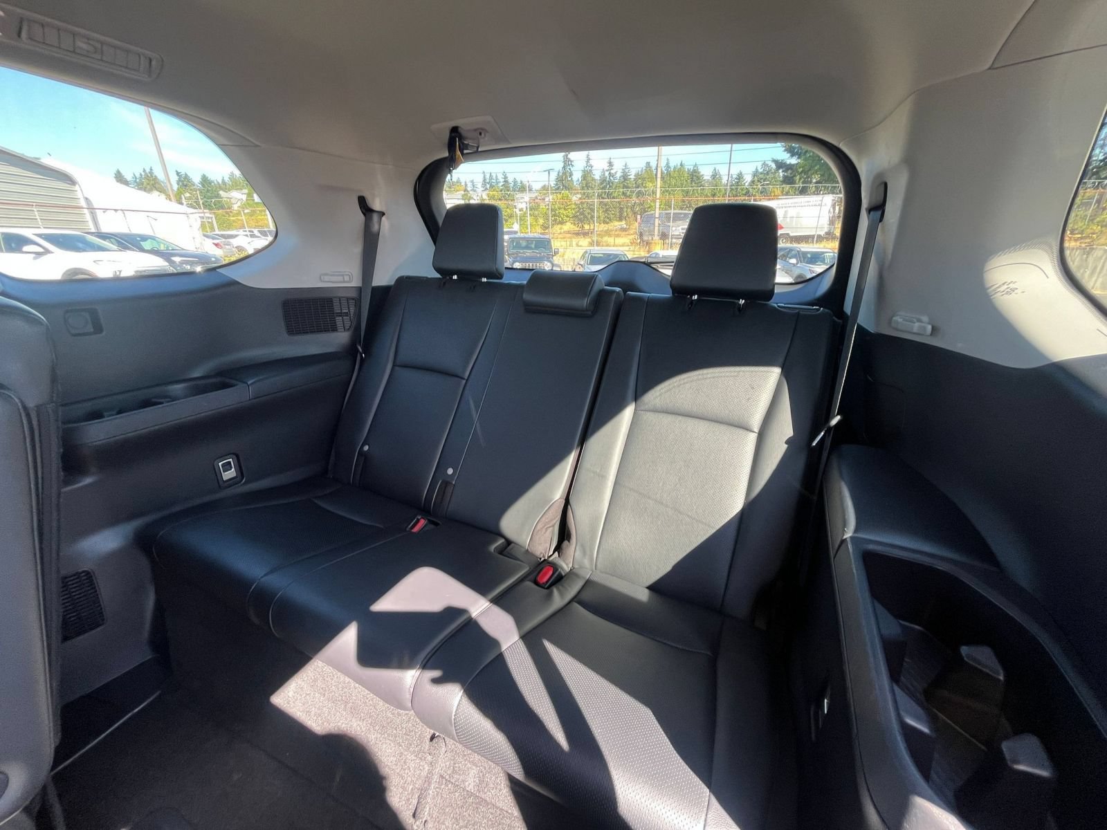 Used 2024 Toyota Grand Highlander AWD image 25