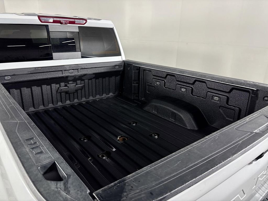 Used 2024 Chevrolet Silverado 3500 LTZ w/ LTZ Convenience Package image 21