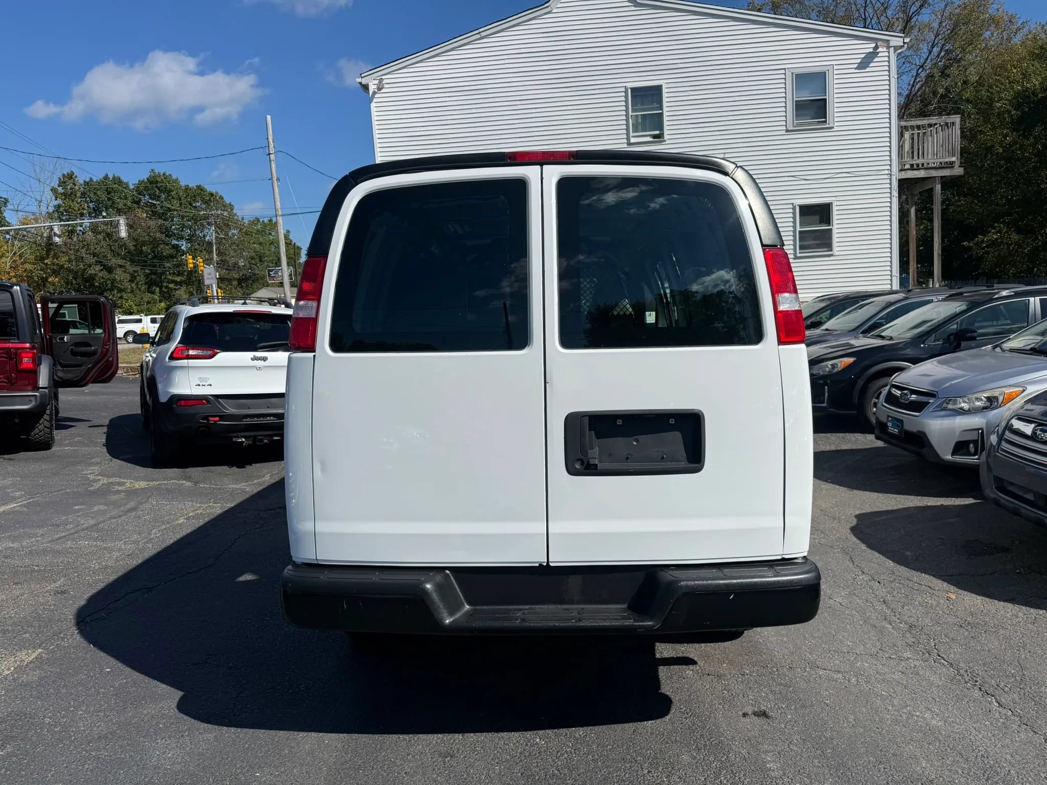 Used 2021 Chevrolet Express 2500 w/ Driver Convenience Package RWD image 5
