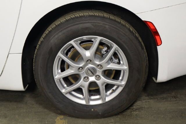 Used 2023 Chrysler Voyager LX FWD image 39