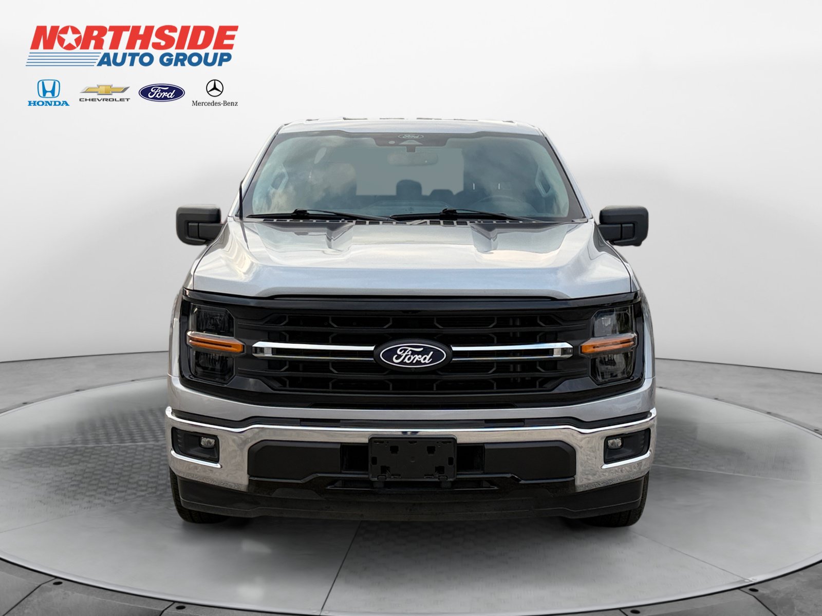 Used 2024 Ford F150 XLT w/ Mobile Office Package RWD image 2