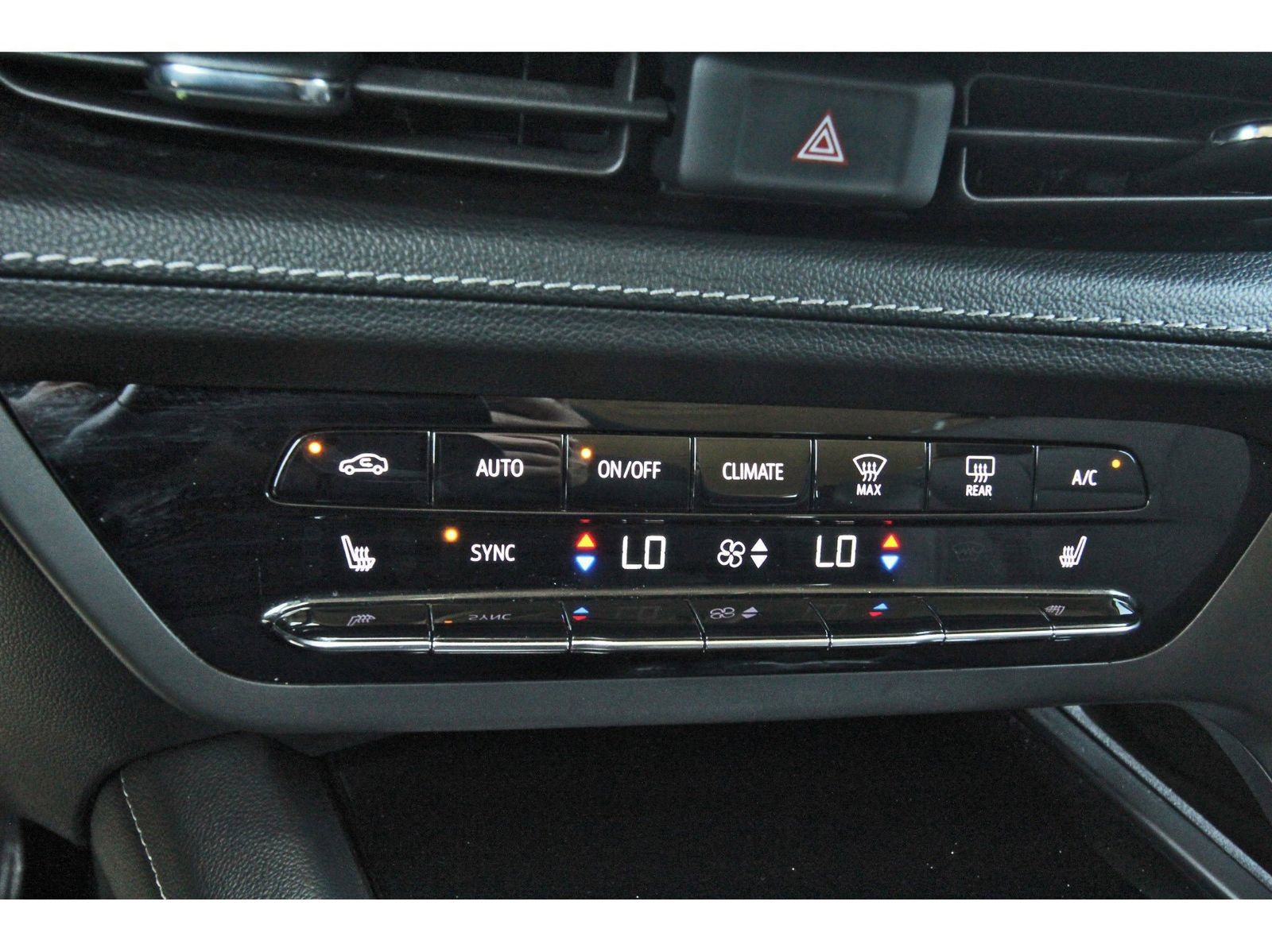 Used 2021 Buick Envision Preferred FWD image 27