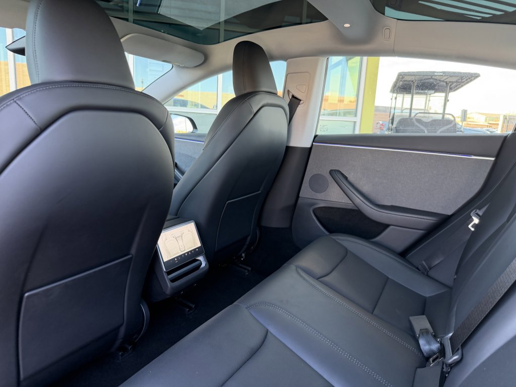 Used 2025 Tesla Model 3 Long Range image 38