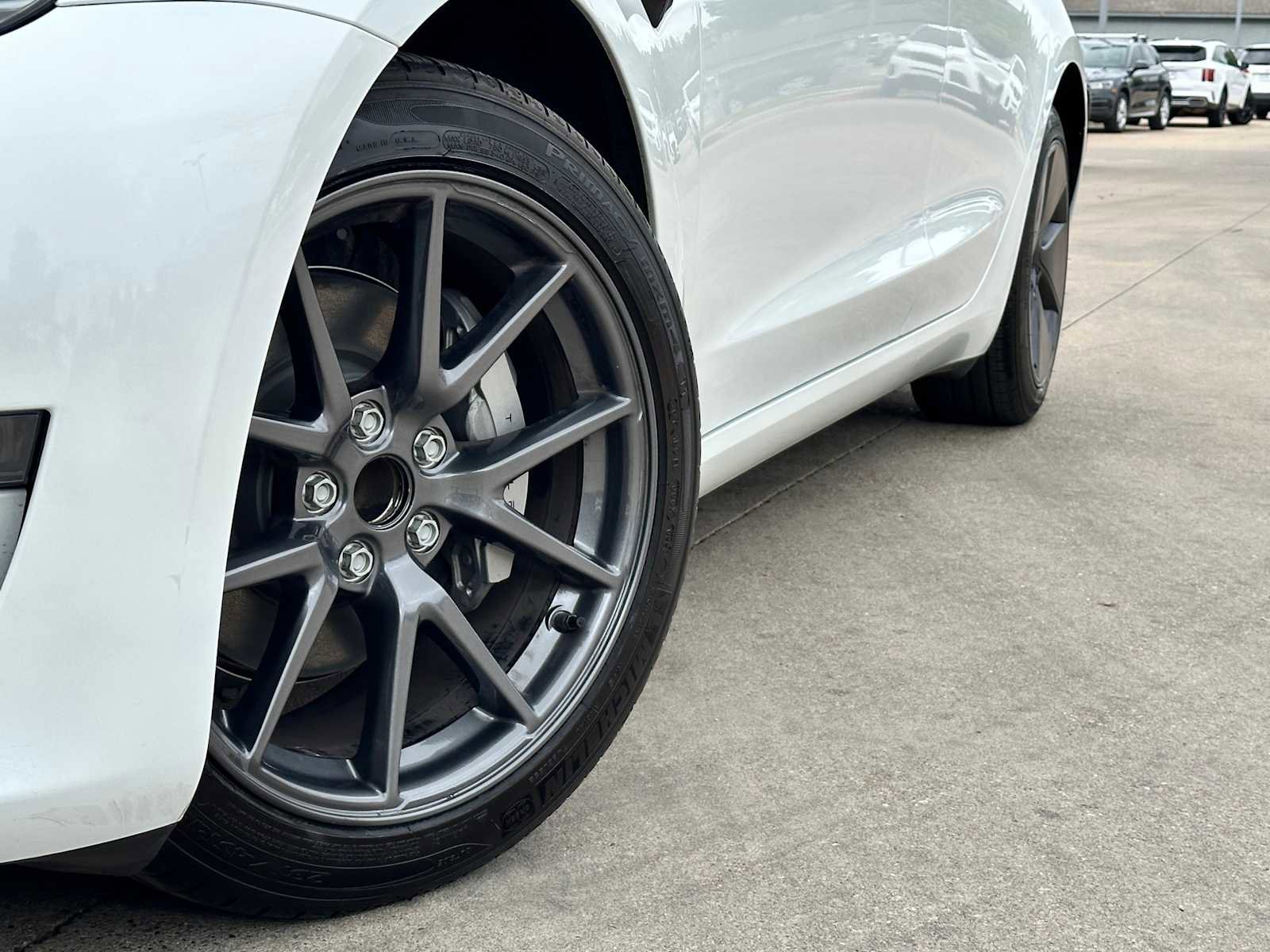 Used 2023 Tesla Model 3 Standard Range image 2