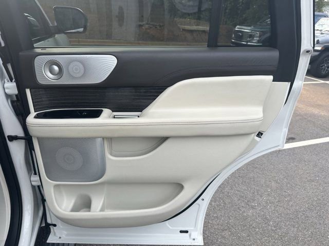 Used 2021 Lincoln Navigator Black Label w/ Cargo Convenience Package image 19