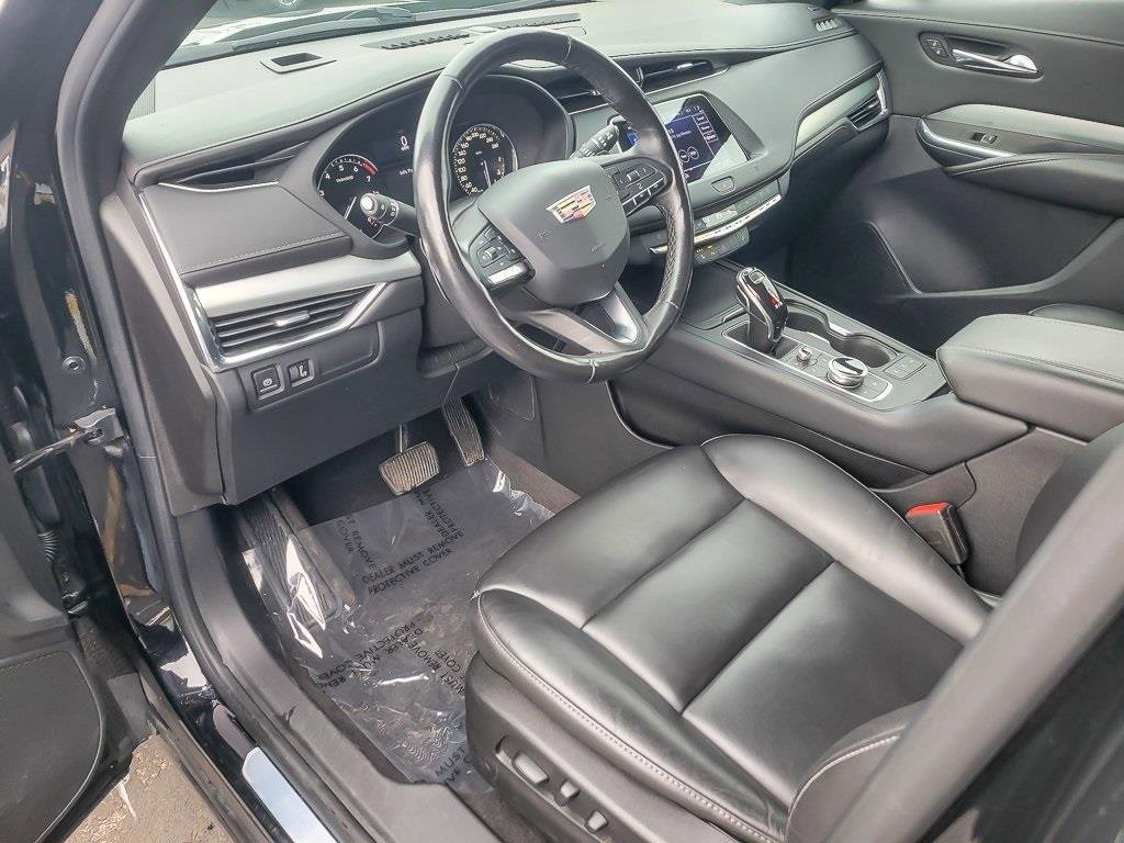 Used 2020 Cadillac XT4 Premium Luxury image 9
