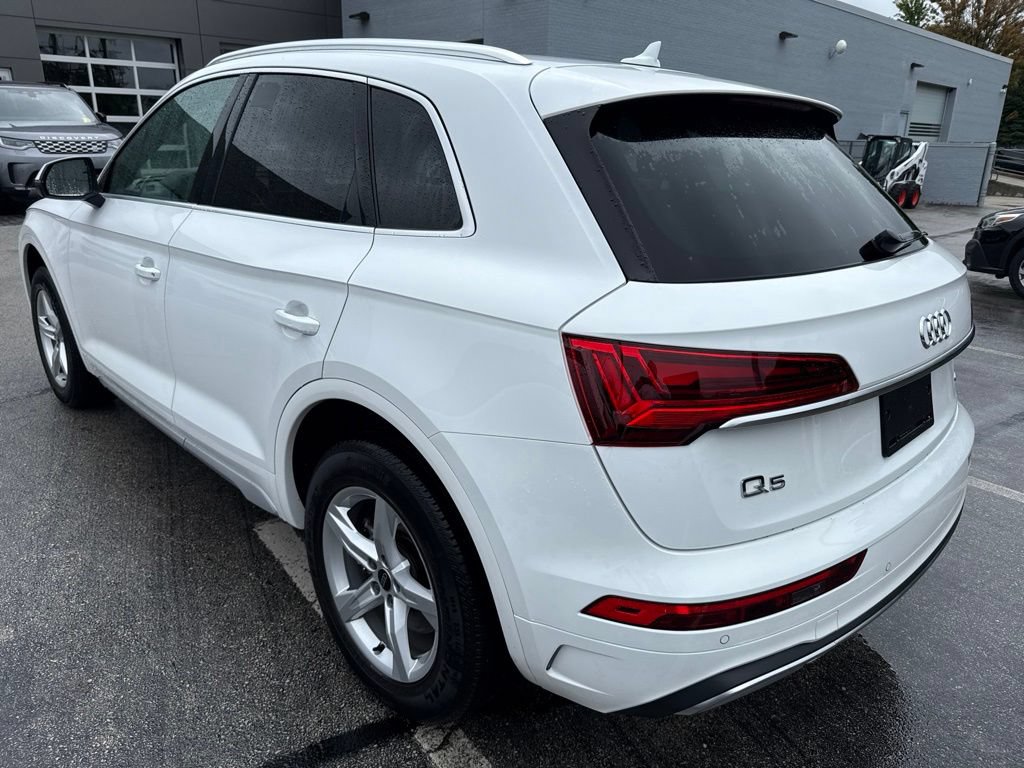Used 2023 Audi Q5 2.0T Premium w/ Convenience Package AWD/4WD image 3