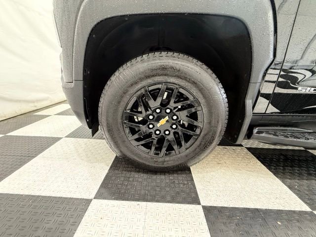 Used 2026 Chevrolet Silverado EV LT w/ Plus Package AWD/4WD image 12