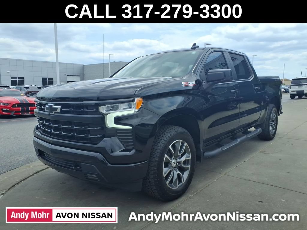 Used 2023 Chevrolet Silverado 1500 RST w/ Z71 Off-Road Package AWD/4WD image 4