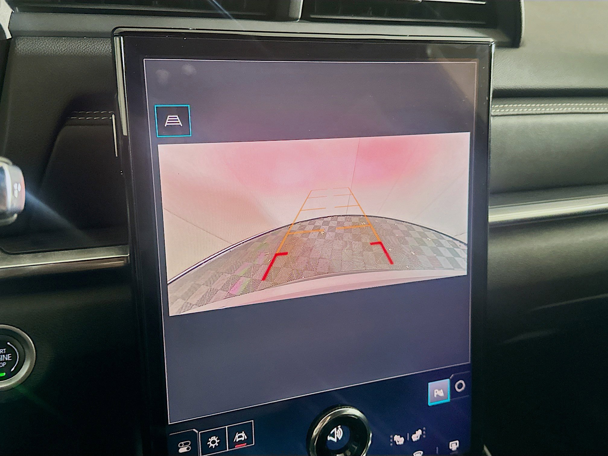 Used 2025 GMC Terrain Elevation image 32