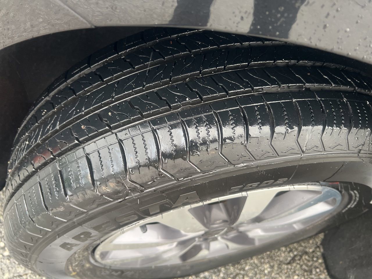 Used 2023 Chrysler Pacifica Touring-L image 12