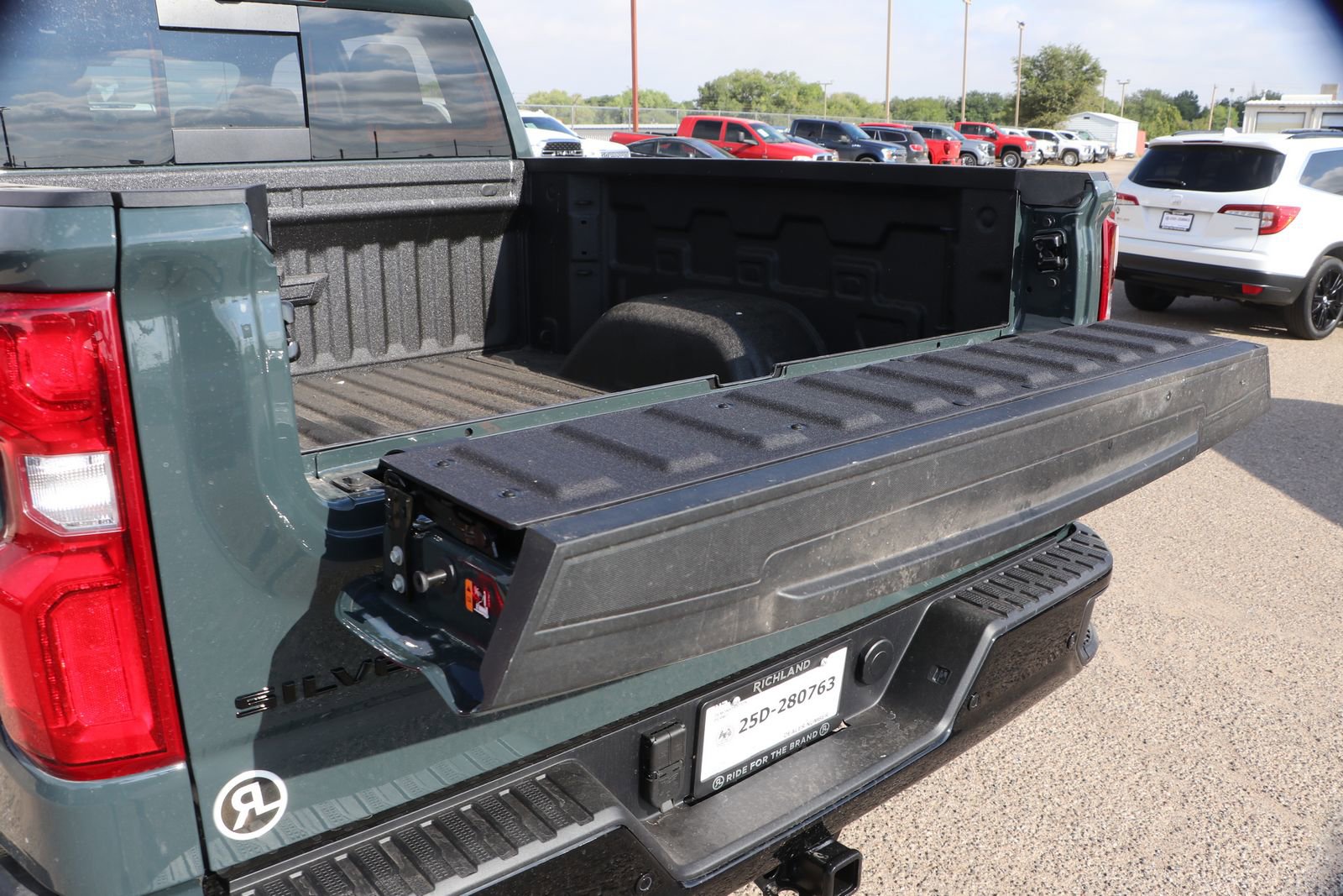 New 2026 Chevrolet Silverado 1500 ZR2 image 29