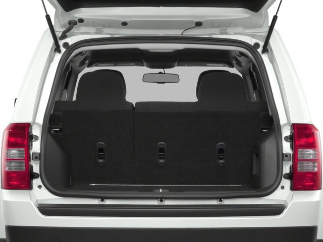Used 2016 Jeep Patriot High Altitude FWD image 15