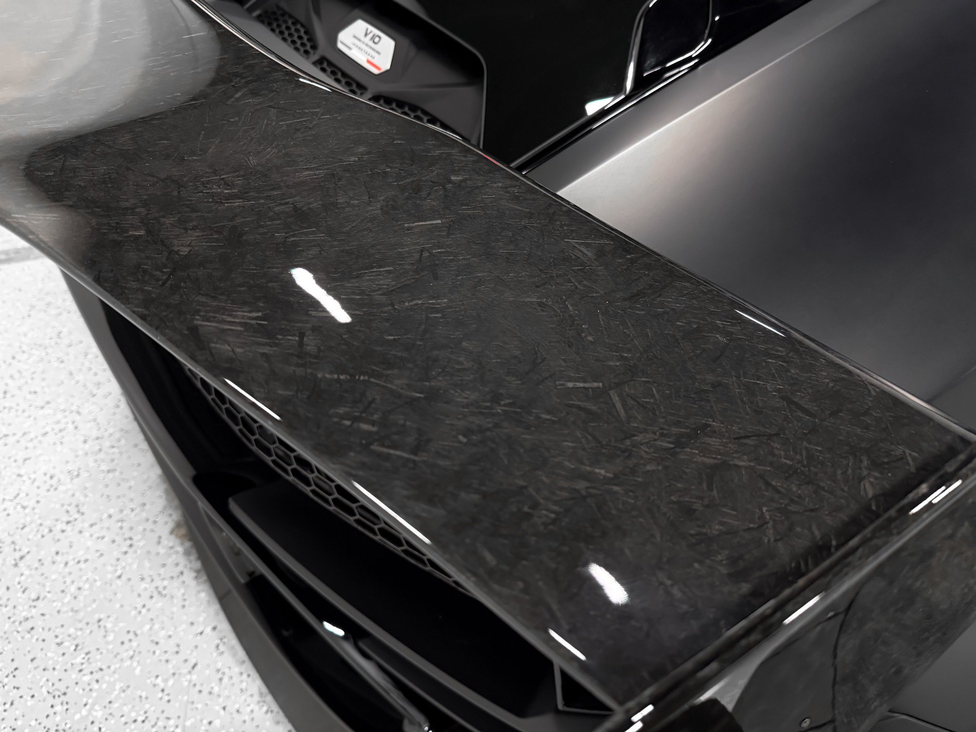 Used 2021 Lamborghini Huracan EVO RWD image 8