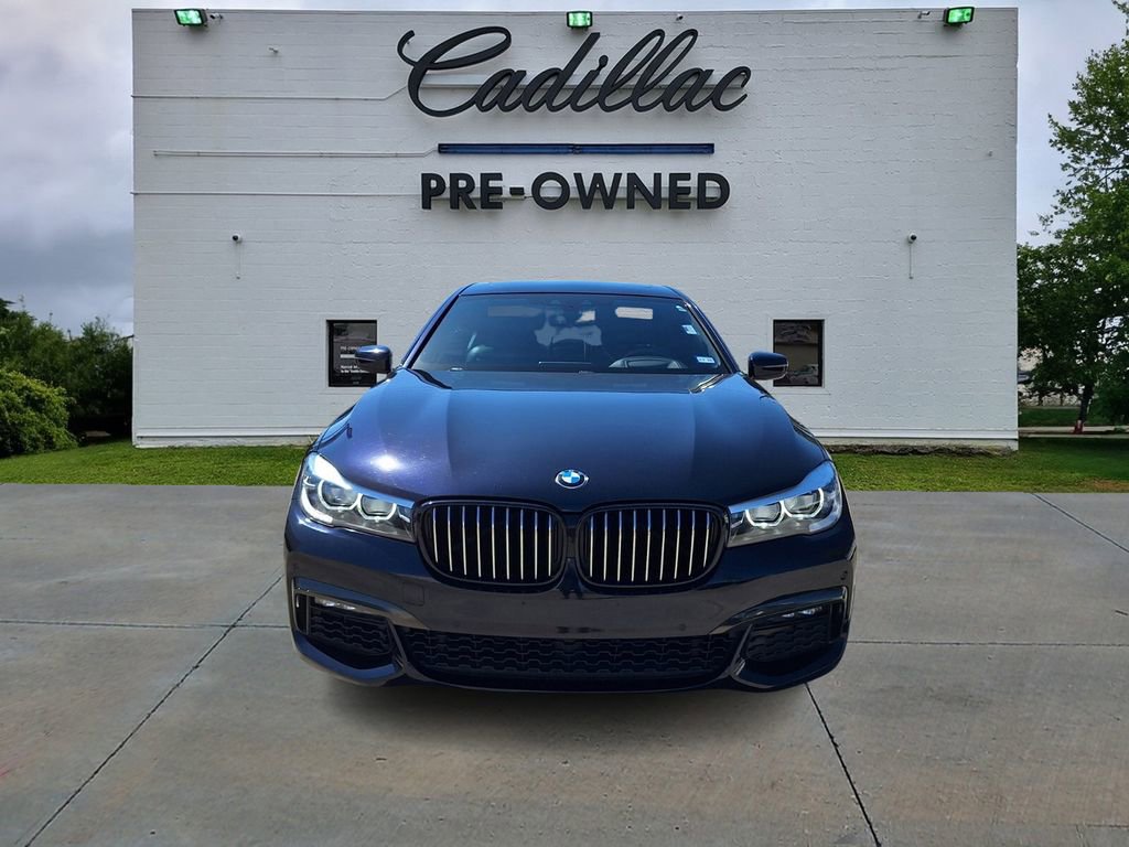 Used 2019 BMW 740i w/ Executive Package image 8