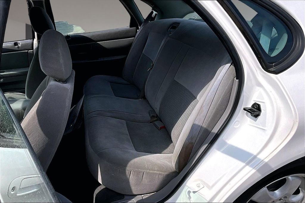Used 2007 Ford Taurus SE FWD image 21