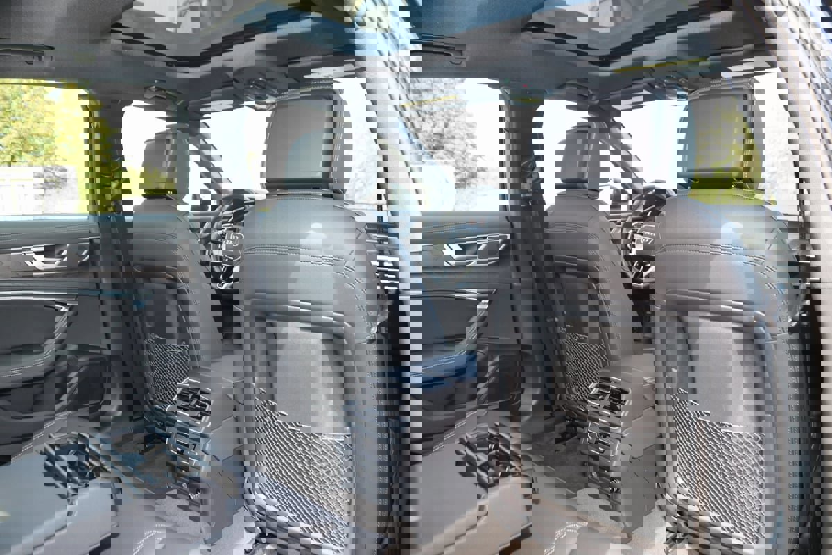 Used 2022 Audi A6 Premium Plus image 16