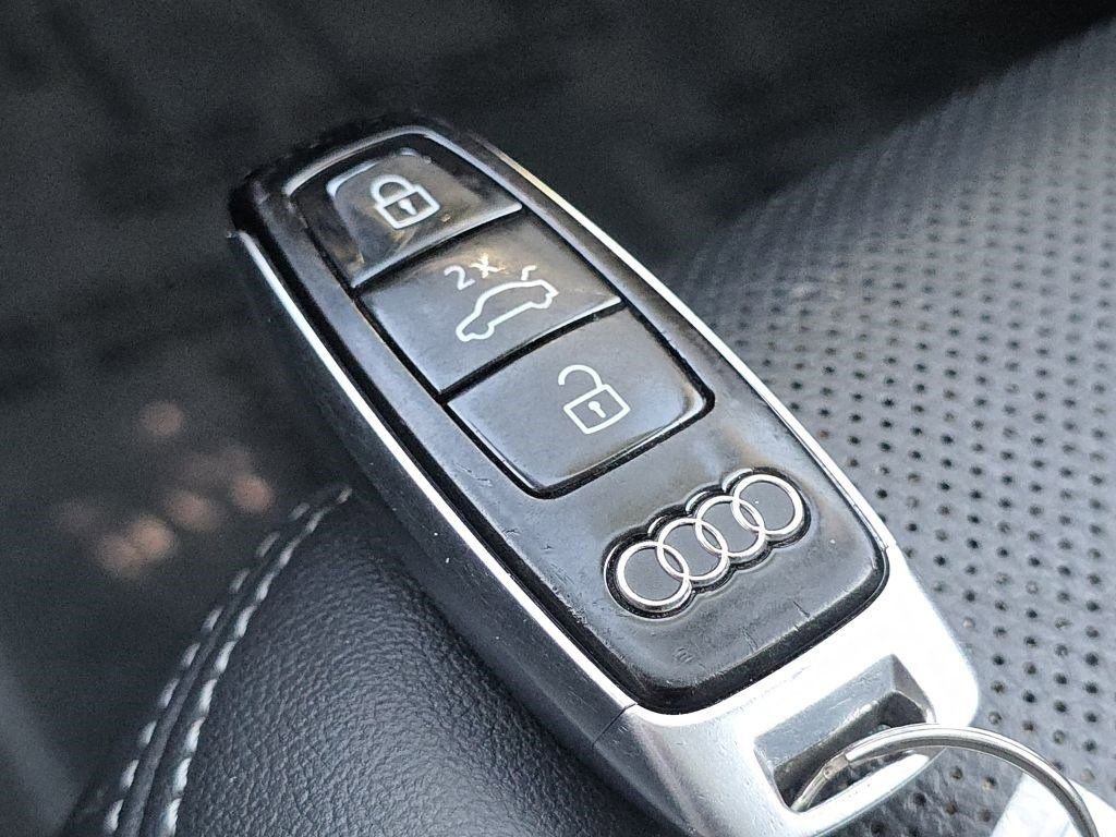 Used 2020 Audi Q8 Premium Plus w/ Premium Plus Package image 37