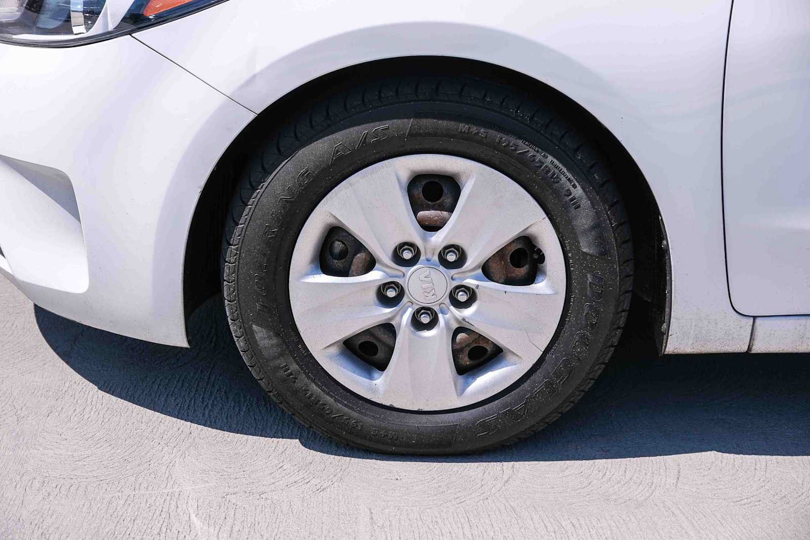 Used 2017 Kia Forte LX FWD image 10