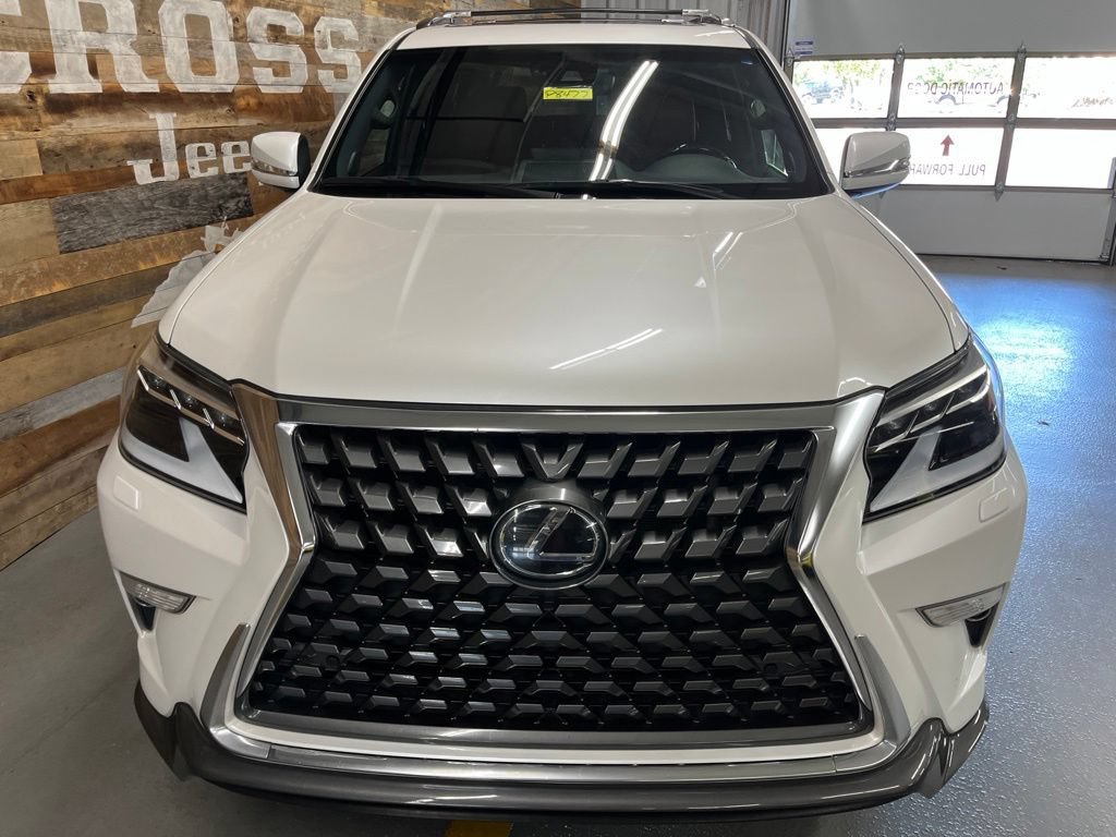 Used 2023 Lexus GX 460 Premium w/ Accessory Package AWD/4WD image 7