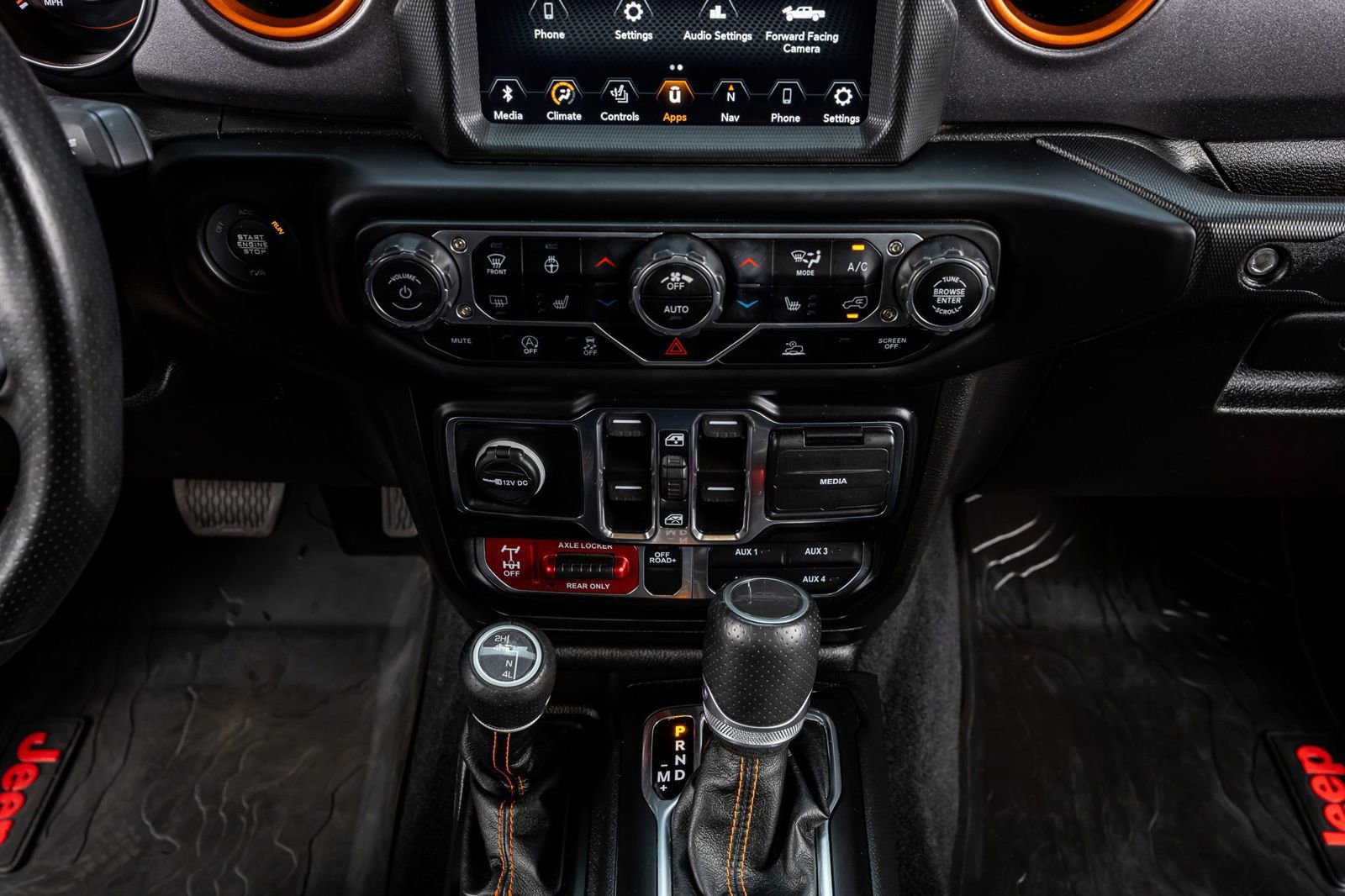 Used 2023 Jeep Gladiator Mojave w/ LED Lighting Group AWD/4WD image 26