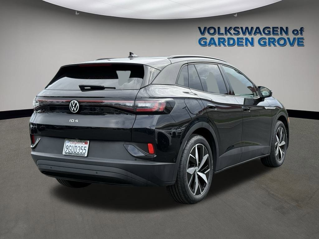 Used 2023 Volkswagen ID.4 S image 7