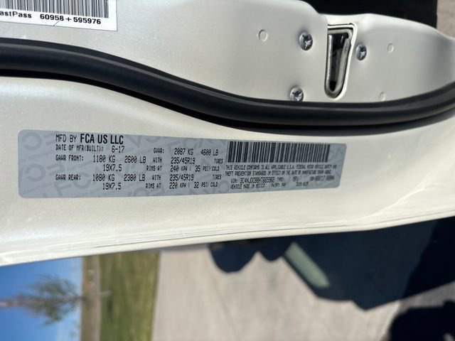 Used 2017 Jeep Compass Limited w/ Navigation Group AWD/4WD image 32