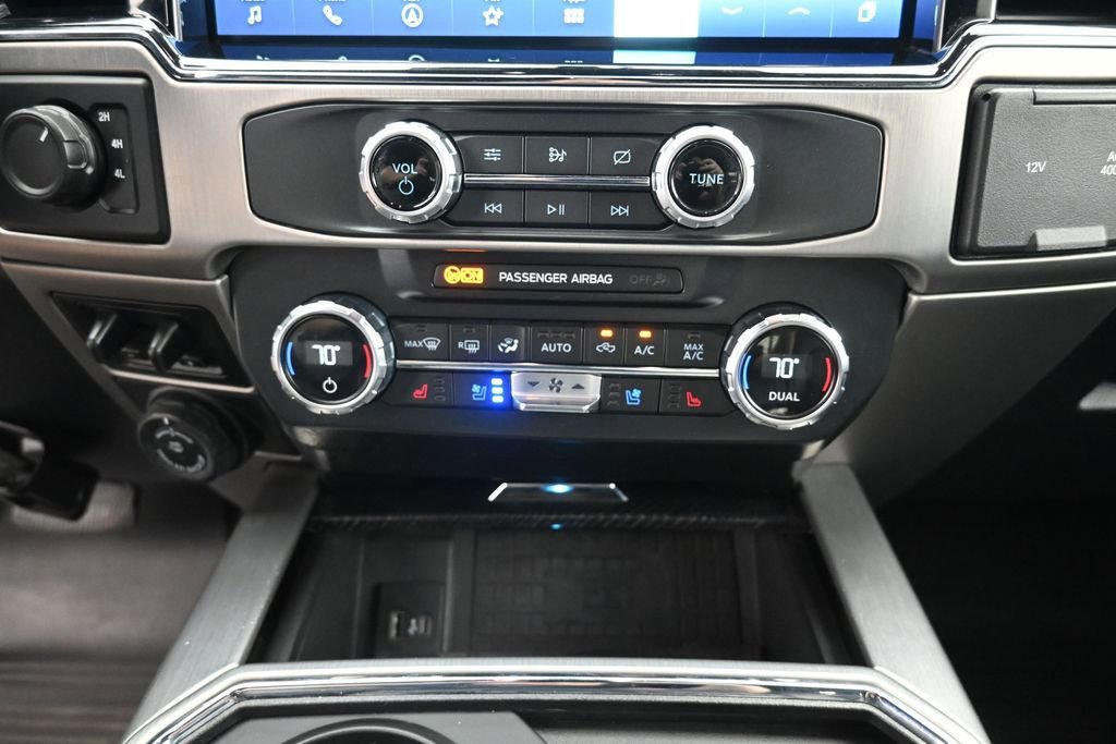 Used 2022 Ford F450 Platinum w/ FX4 Off-Road Package AWD/4WD image 9