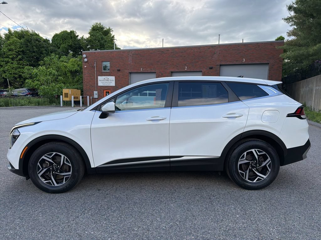 Certified 2023 Kia Sportage LX FWD image 2