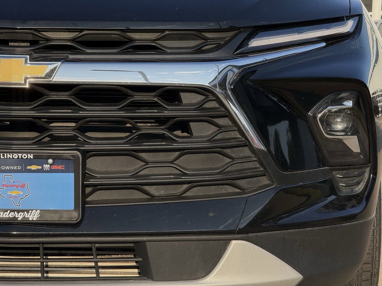 Certified 2025 Chevrolet Blazer LT FWD image 8