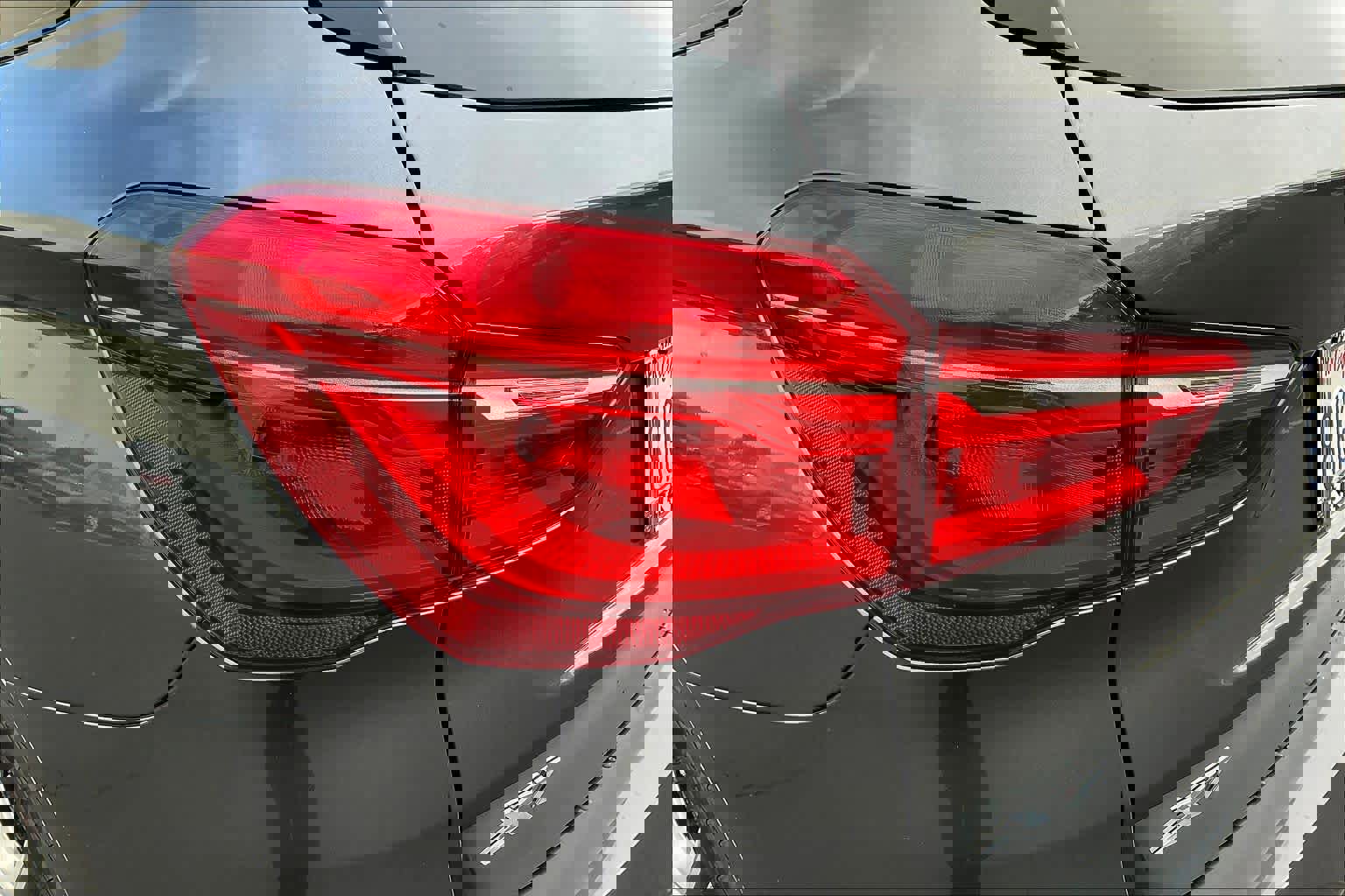 Used 2019 BMW X1 xDrive28i w/ M Sport Package image 32