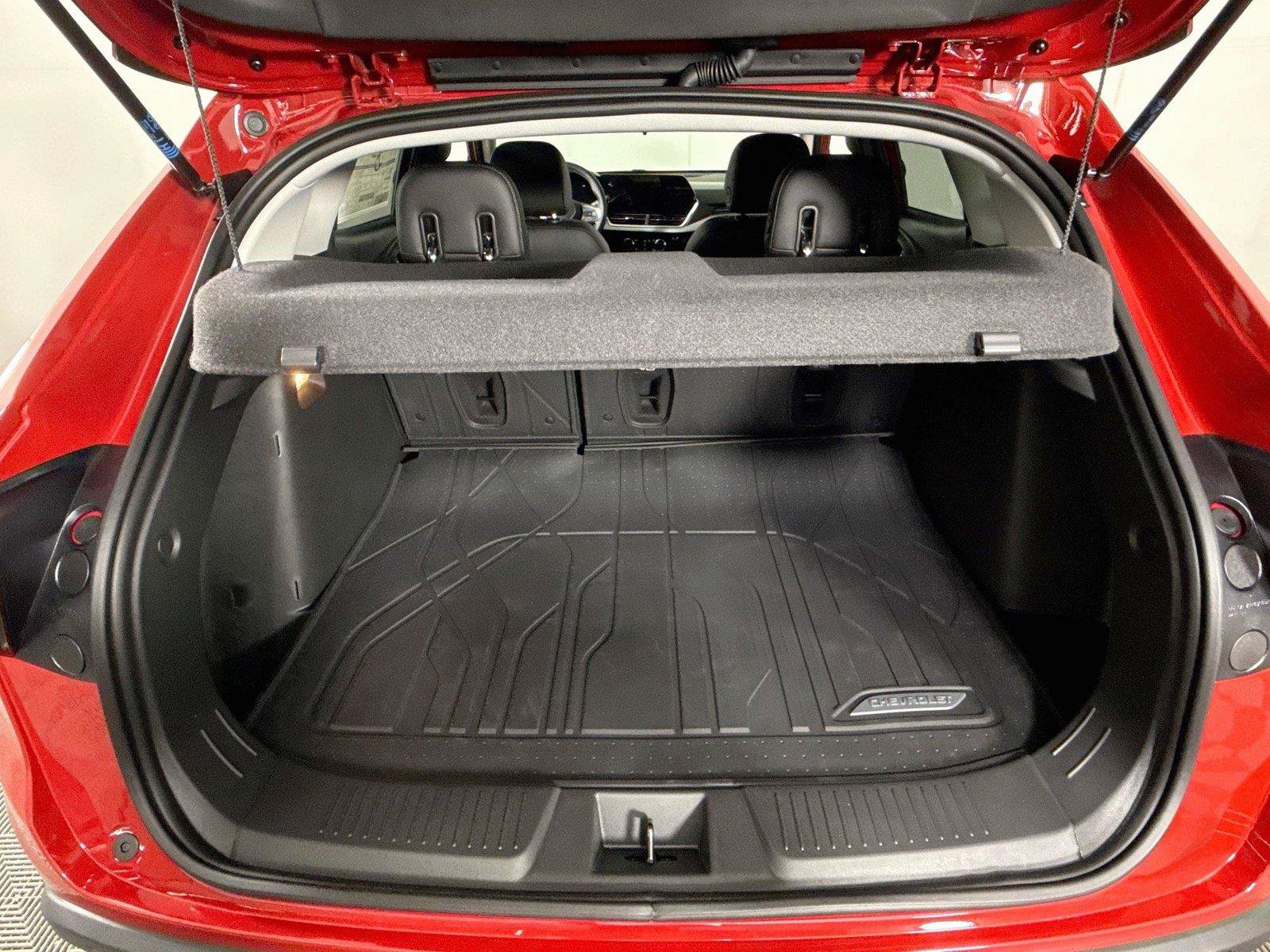 New 2026 Chevrolet Trax LT w/ Driver Confidence Package FWD image 17