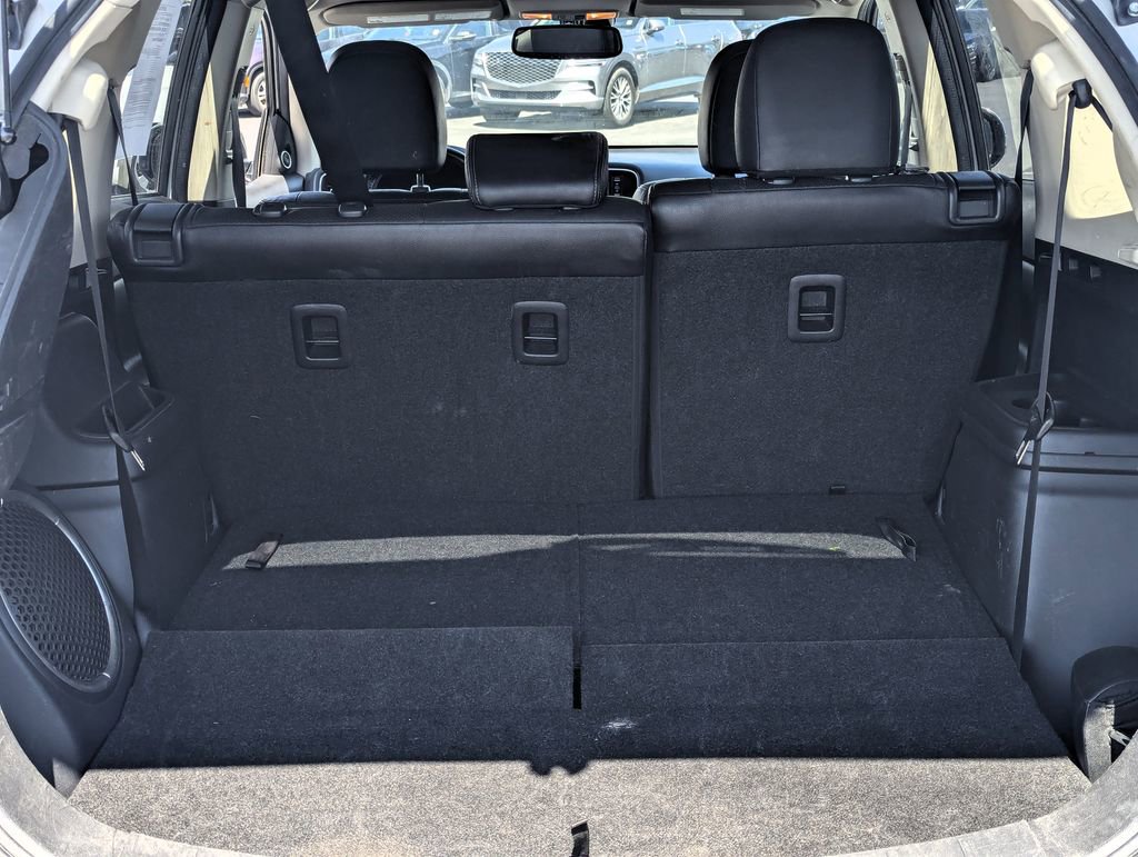 Used 2016 Mitsubishi Outlander GT AWD/4WD image 35