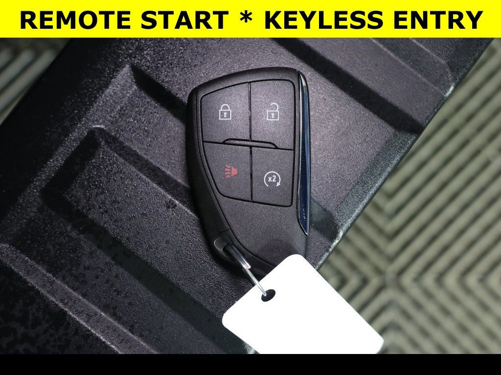 Used 2023 GMC Canyon Denali image 12