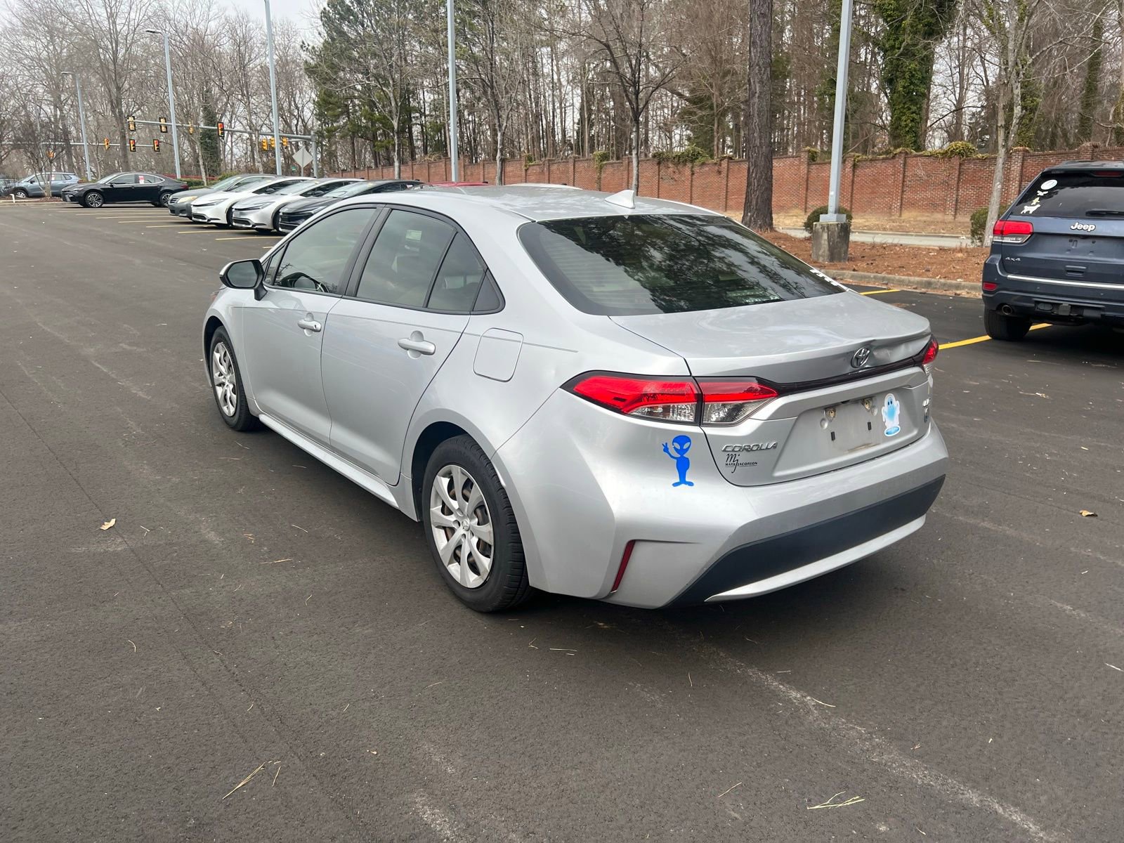 Used 2021 Toyota Corolla LE image 17