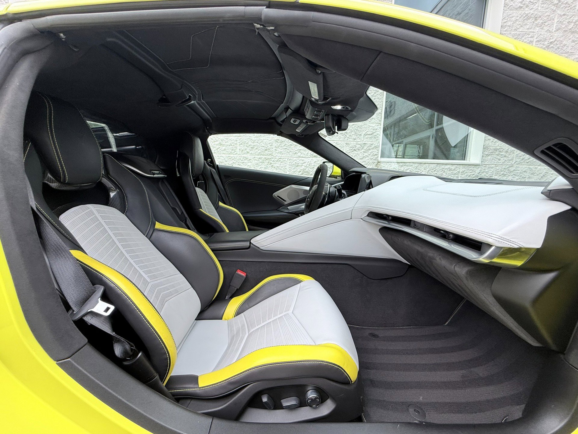 Used 2021 Chevrolet Corvette Stingray Premium Cpe w/ Z51 Performance Package RWD image 48