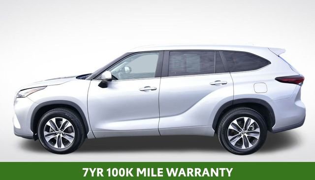 Certified 2024 Toyota Highlander XLE image 2