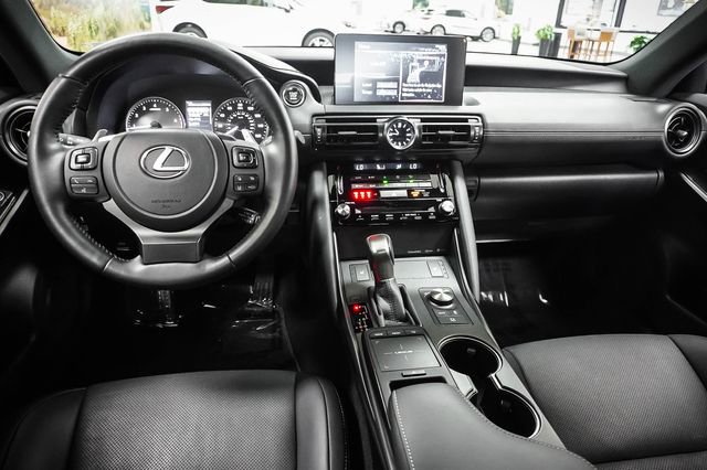 Certified 2025 Lexus IS 300 F Sport w/ Accessory Package 2 image 18