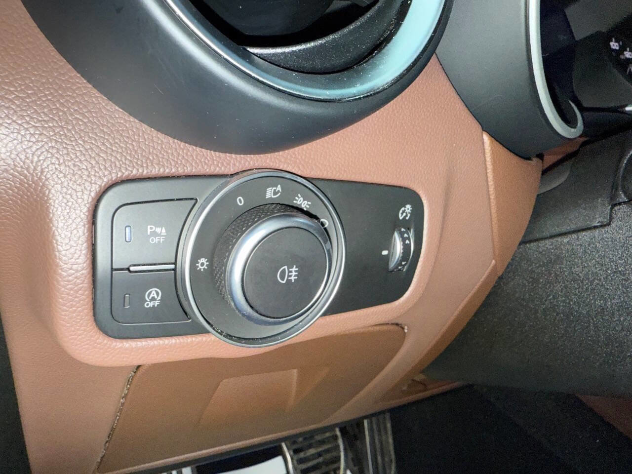Used 2021 Alfa Romeo Stelvio Ti Sport AWD/4WD image 26